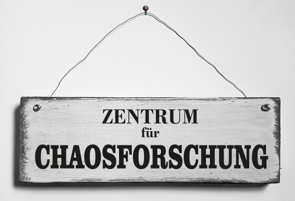 Türschild • Zentrum für Chaosforschung